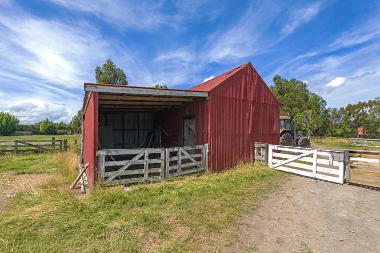 2054 Kimbolton Road Kiwitea_13