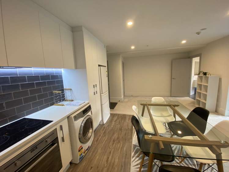 401/8-10 Whitaker Pl 10015_5