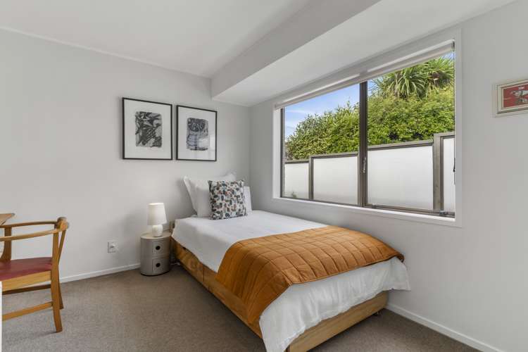 2a Heywood Crescent Epsom_19