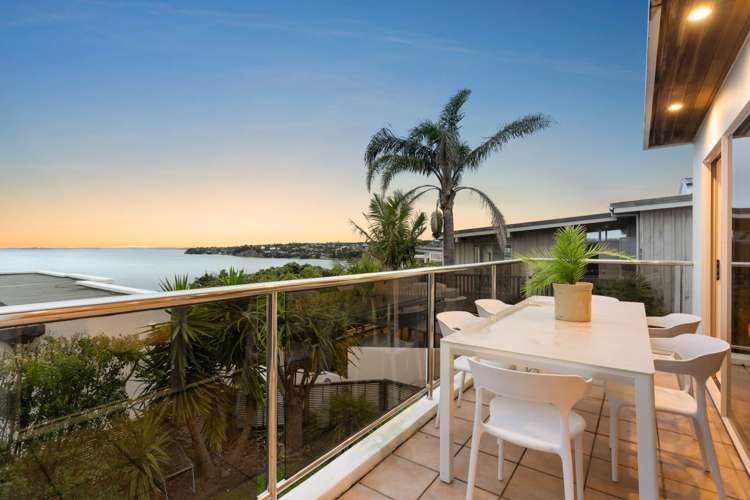 2/25 Churchill Road Murrays Bay_7