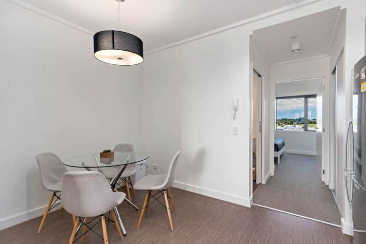 614/38 Mccrae Way New Lynn_10