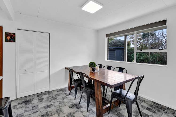 1138 South Road Oakura_7