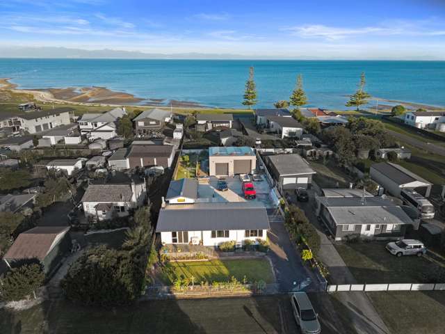 Park the Boat and Stay for the Lifestyle