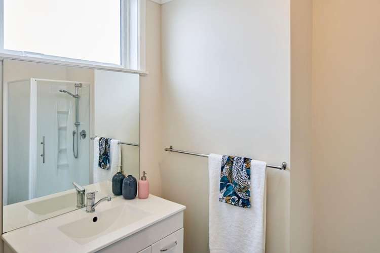 2 Tarawera Road Johnsonville_4