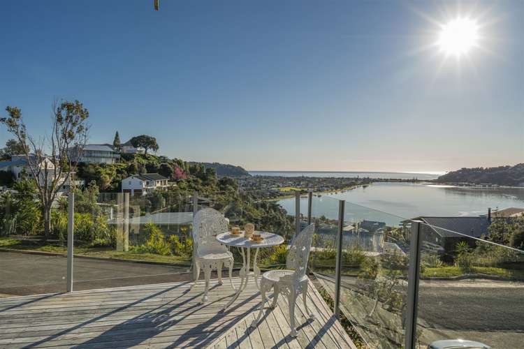 1 Pine Grove Tairua_29