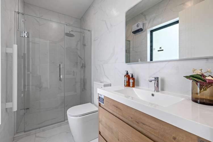 32 Bristol Freighter Road Hobsonville_19