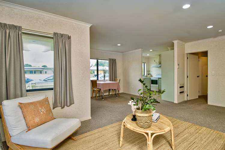 304 Southampton Street West Hastings_8