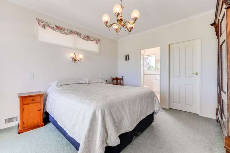 49 Greenfield Drive Western Heights_21