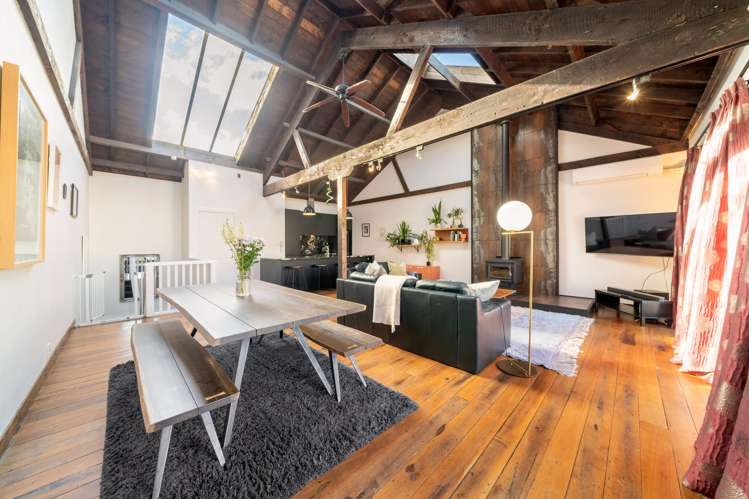 2/12 Little George Street Thorndon_9