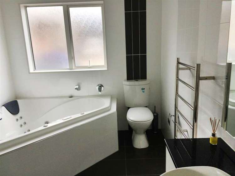 12 Brancott Place Flat Bush_7