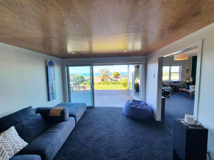 60 Douglas Street Okitu_10