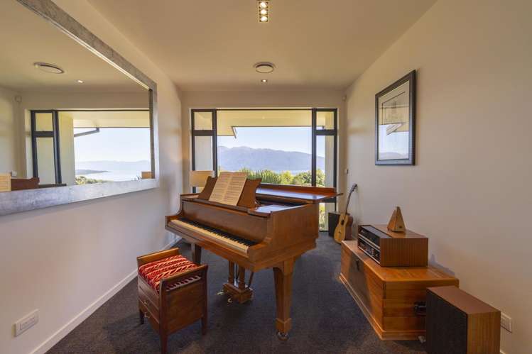 34 Kiwi Burn Place Te Anau_35
