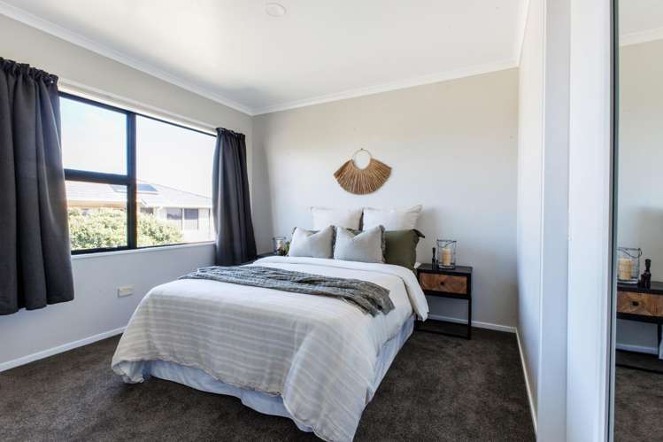 4 Commodores Close Coastlands_13