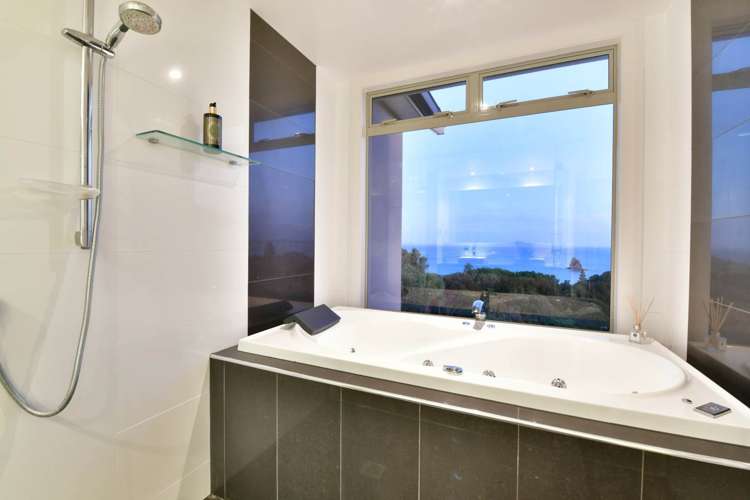 64 Beauvoir Avenue Matakatia_42