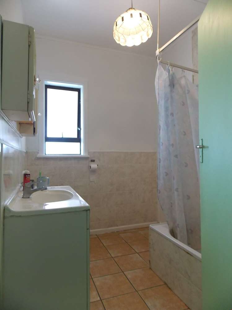 2a Somerset Road Mount Roskill_15