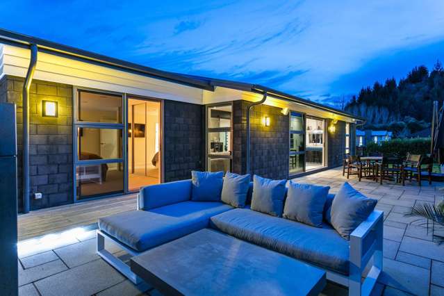 261 Lakes Boulevard Pyes Pa_2