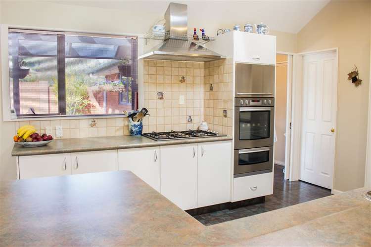 17 Ardilea Avenue Stoke_7