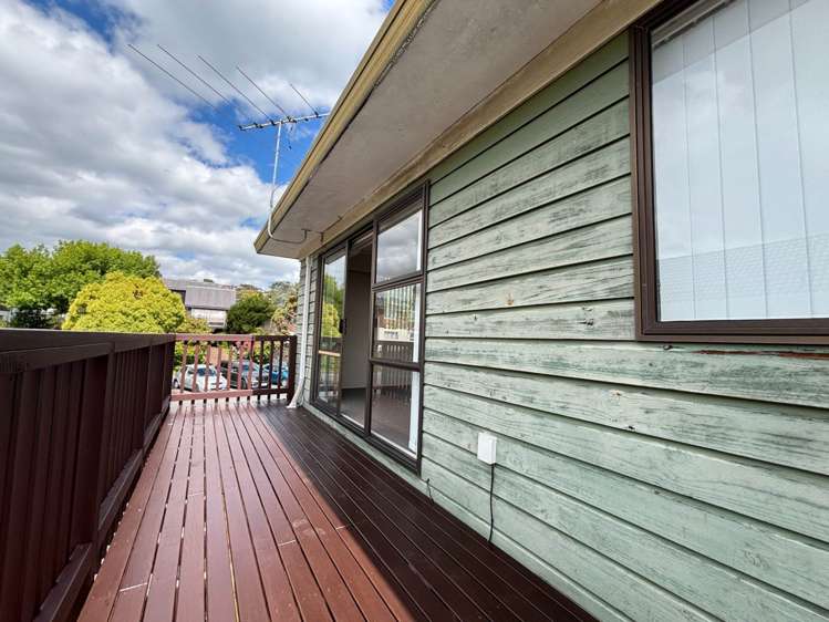 11a Mongorry Place Mt Roskill_14