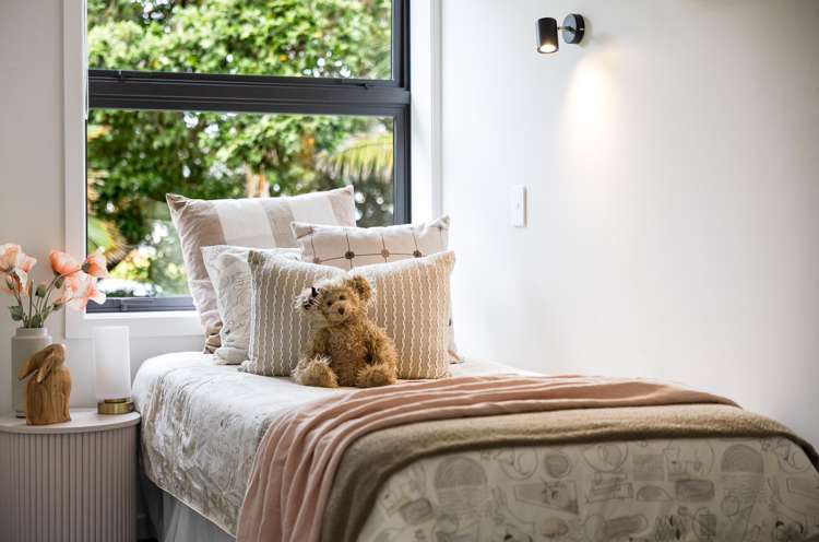 35 Rock Isle Road Torbay_31