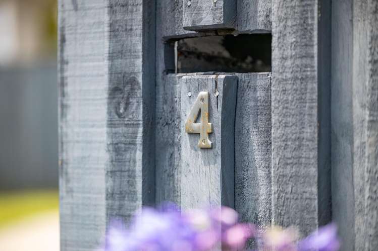 4 Colstone Street Glenview_22