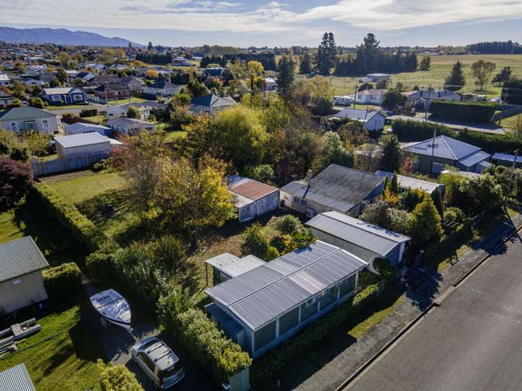 6 & 8 Dobson Street Waimate_1