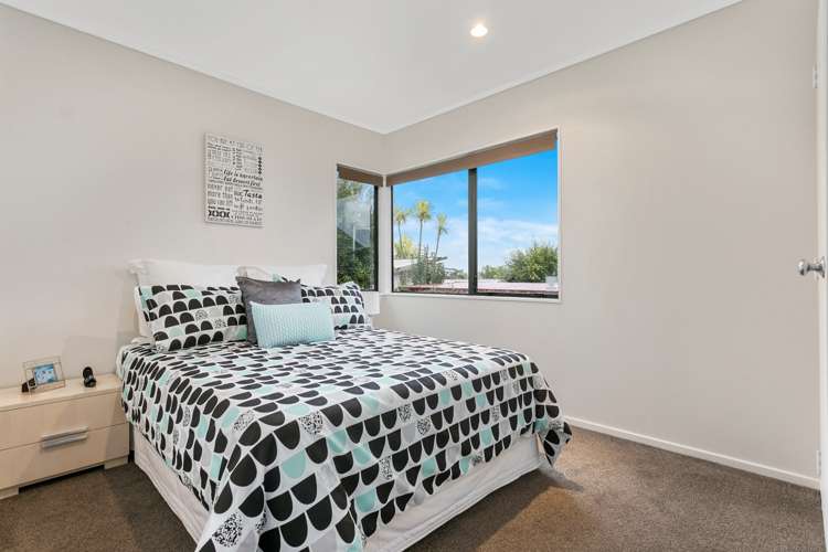 2/12 Varlene Terrace Forrest Hill_11