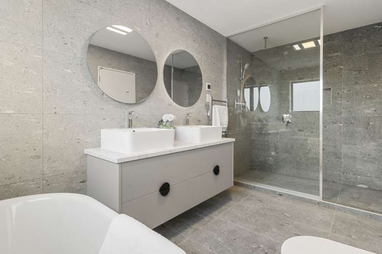 36 Paparahi Place Wainui_11