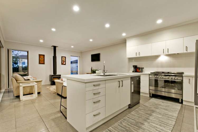 22 Walter Crescent Silverdale_5