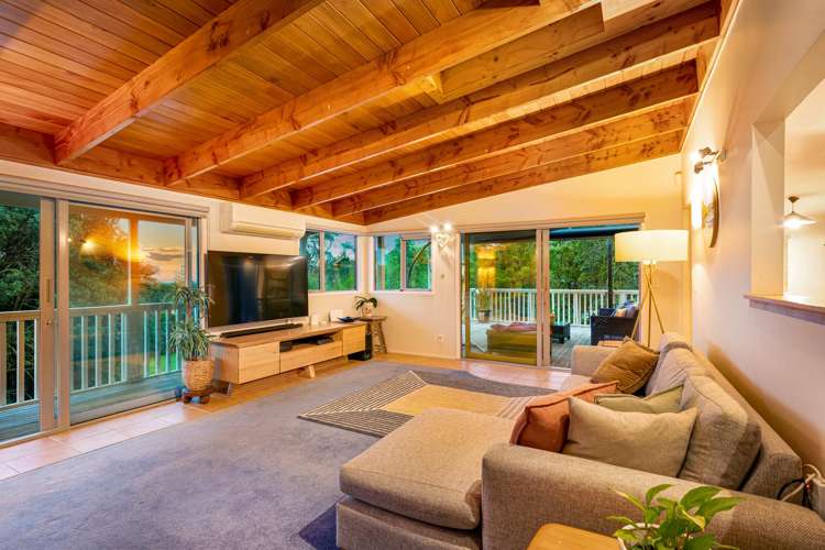 192 Carter Road Oratia_5