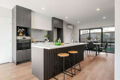2/37 Casey Avenue_2