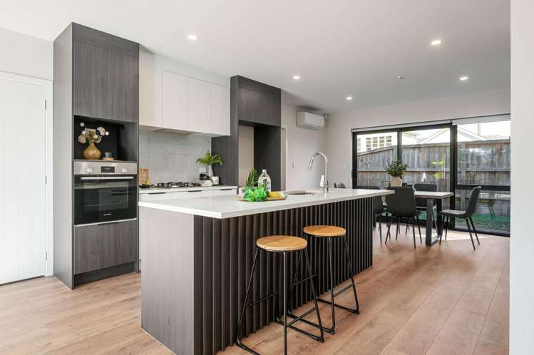 2/37 Casey Avenue Fairfield_2