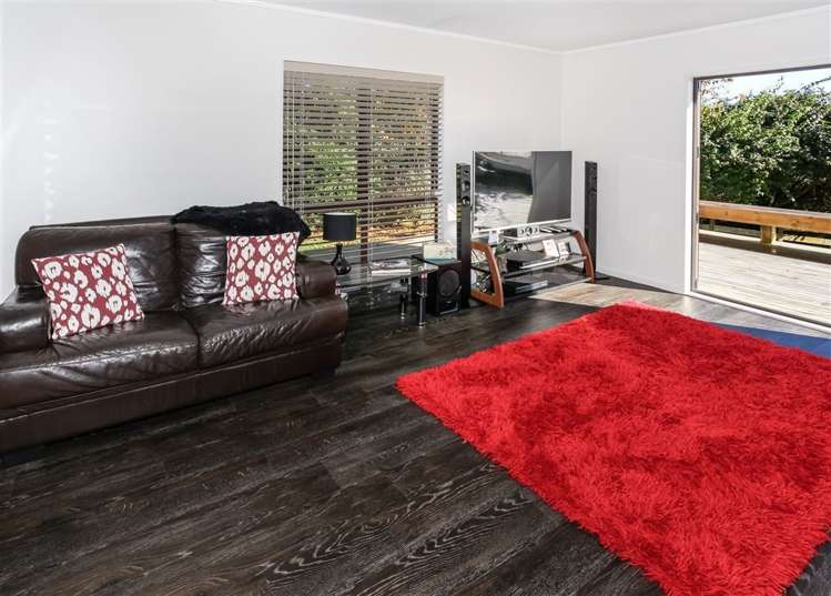 7 Landon Place Pukekohe_3