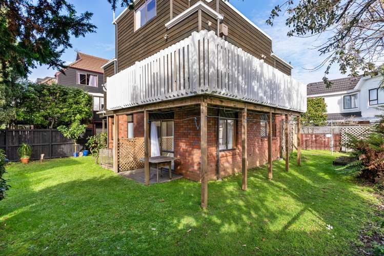 2/464 Point Chevalier Road Point Chevalier_14