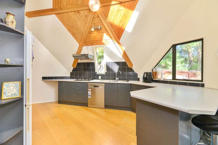 39 Chamari Close Titirangi_3