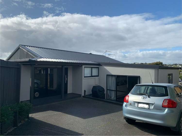 45 Amorino Drive Red Beach_2