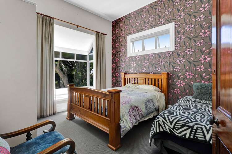 76 Glover Road Hawera_17