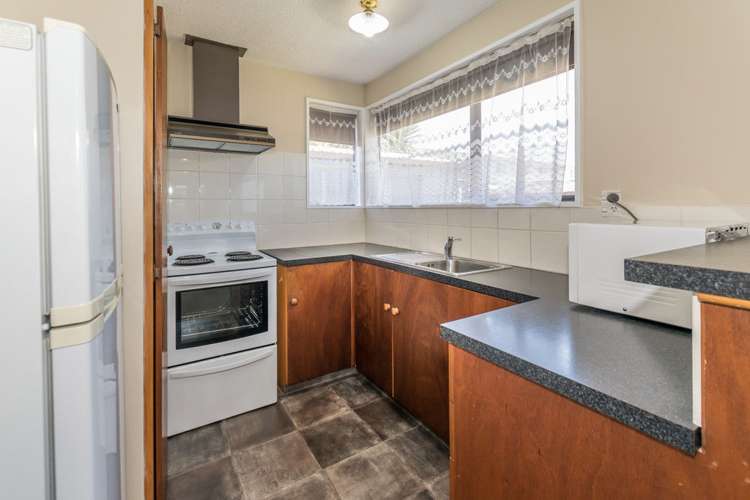 2/131 Carmen Road Hei Hei_2