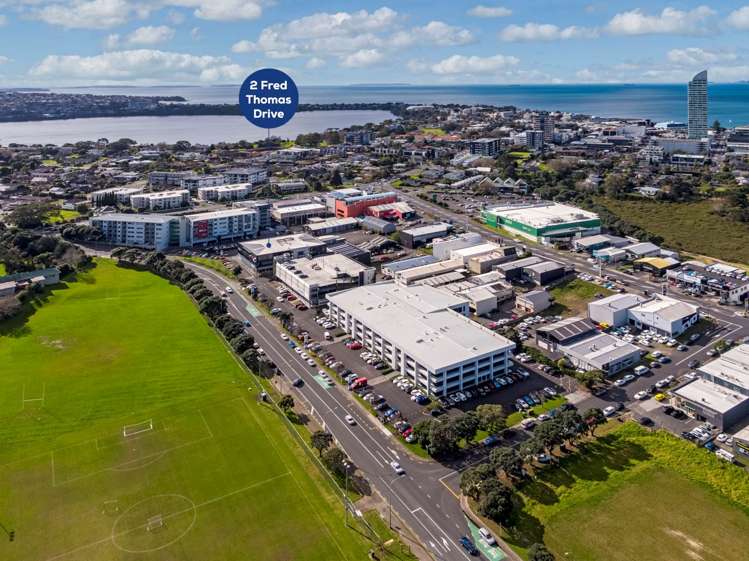 Level 1/2 Fred Thomas Drive Takapuna_15