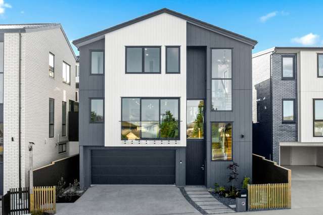 Architectural luxury meets 6 Homestar living!