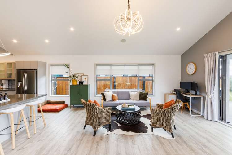 10 Mediterranean Grove Fitzherbert_16