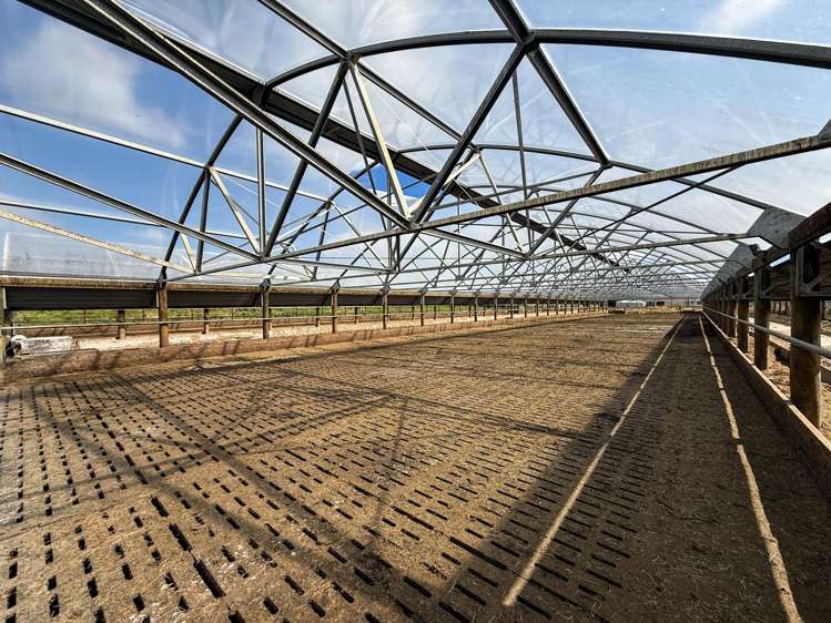 867 Hundred Line Road East South Hillend_19