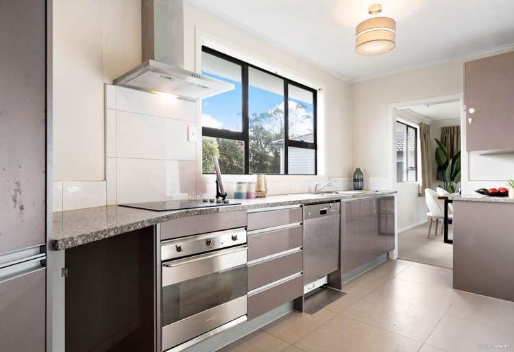 125a Vodanovich Road Te Atatu South_10