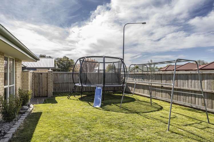 22 Paget Drive Woodend_42