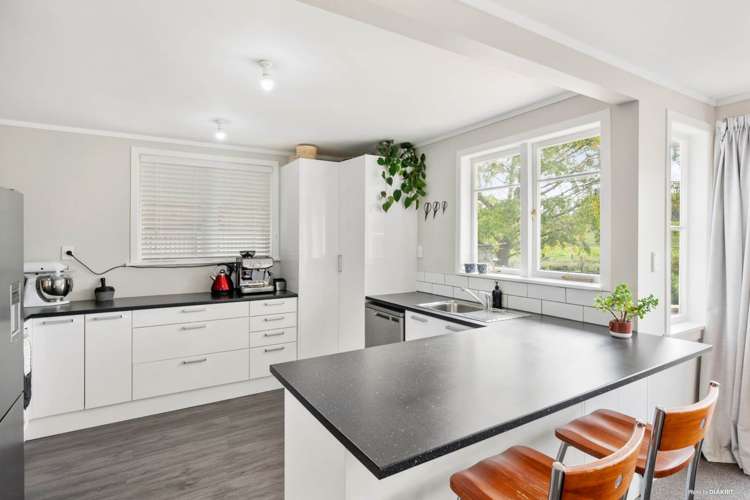 1716 Miranda Road Mangatangi_5