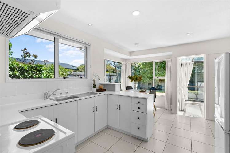 2/59 Gardiners Road Bishopdale_3