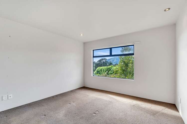 99 Main Road Tairua_18