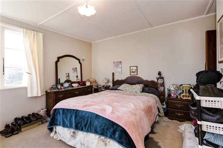 32 Columba Avenue Calton Hill_11