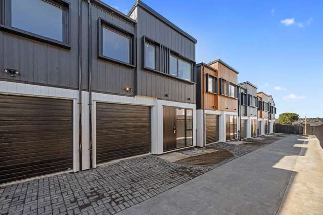 Lot 6, 32 Bradbury Road Botany Downs_1