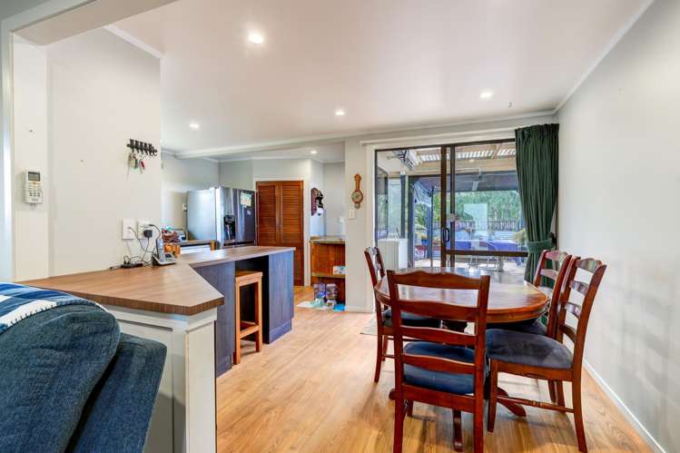 7 Store Road Whatawhata_4