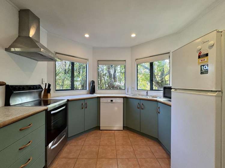7a Landing Road Titirangi_8